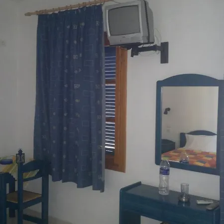 Castello Azzurro Agia Anna (Naxos)