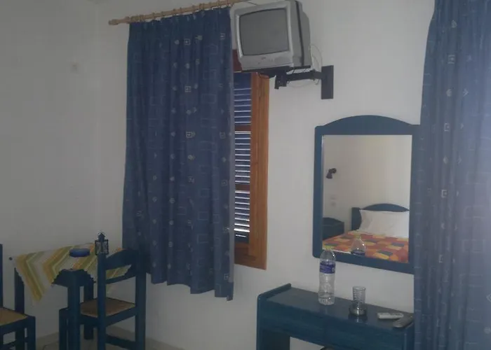 Castello Azzurro Agia Anna (Naxos)